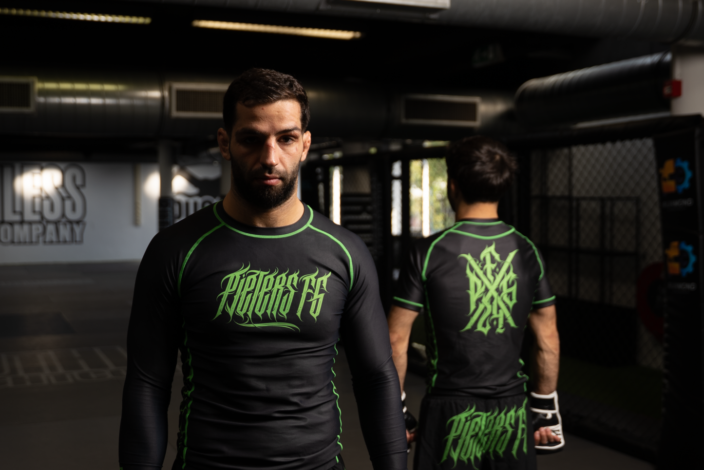 PFG Negro & Verde Rash Guard manga Corta by Pieters Fightgear | Grappling y MMA Premium Apparel