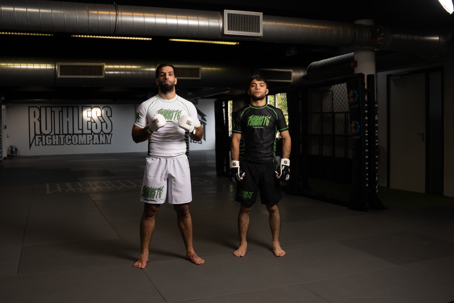 PFG Negro & Verde Grappling Shorts by Pieters Fightgear | BJJ y MMA Premium Apparel