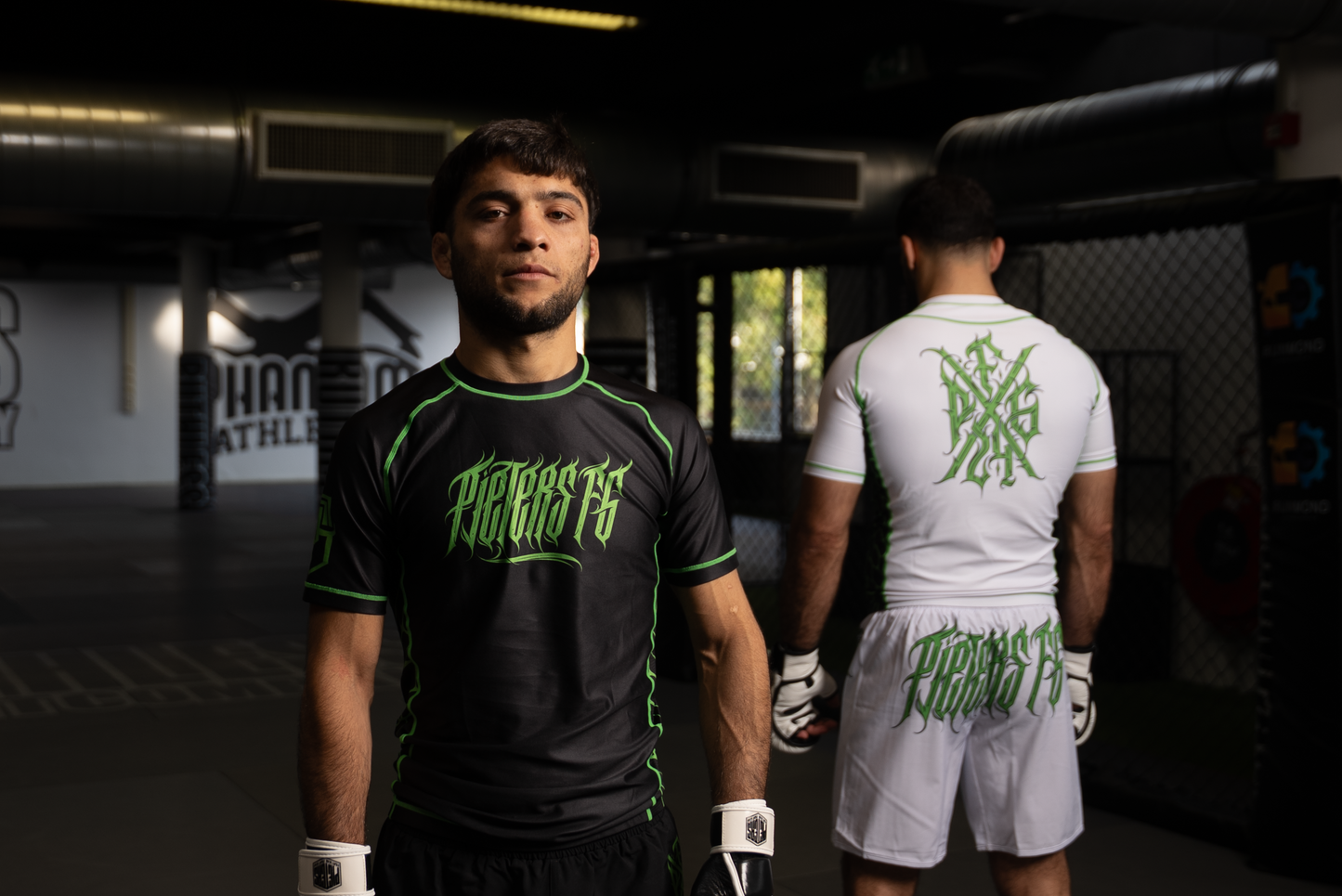 PFG Blanco & Verde Grappling Shorts by Pieters Fightgear | BJJ y MMA Premium Apparel