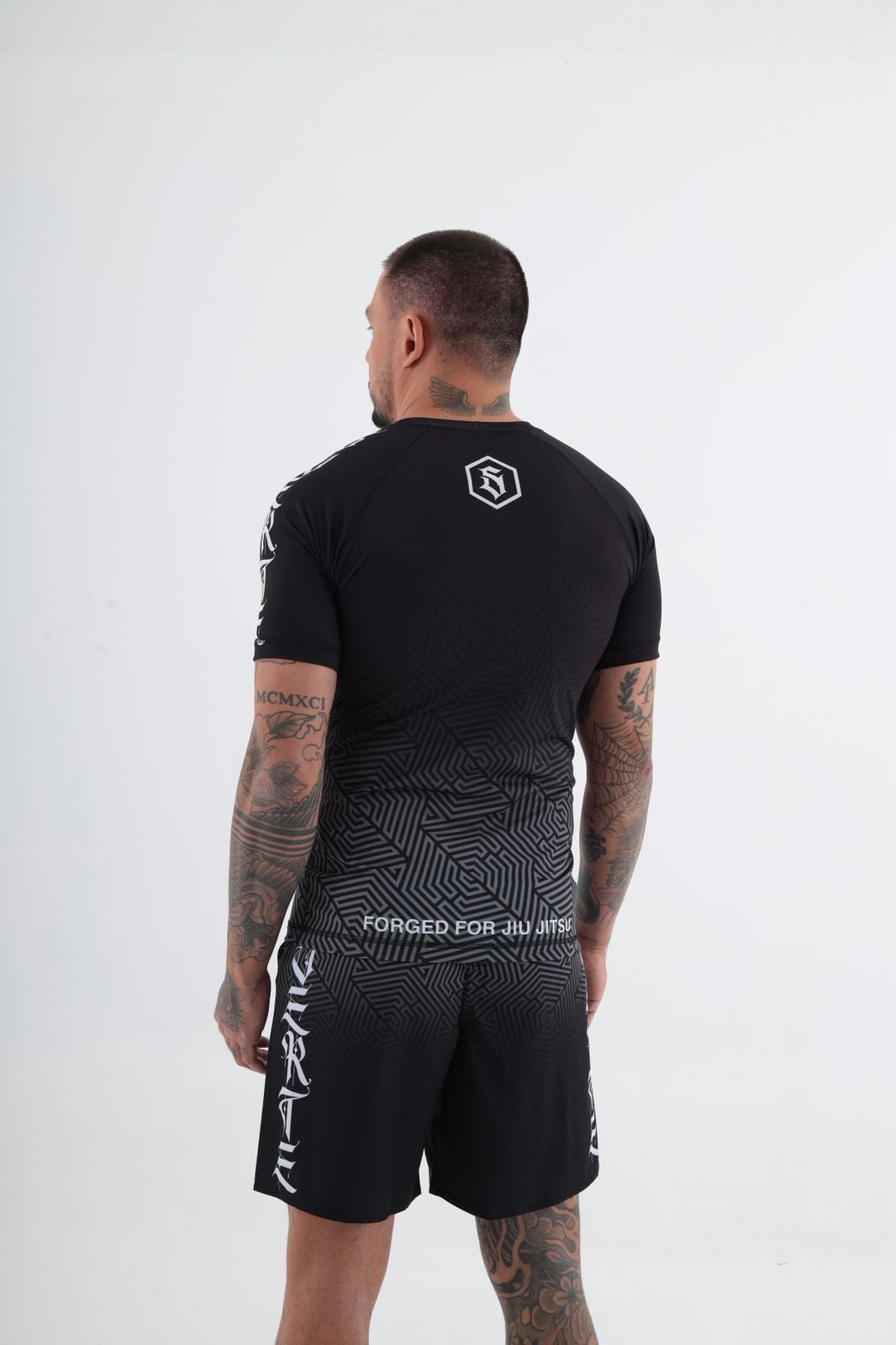 Suerte Geometric Rash Guard